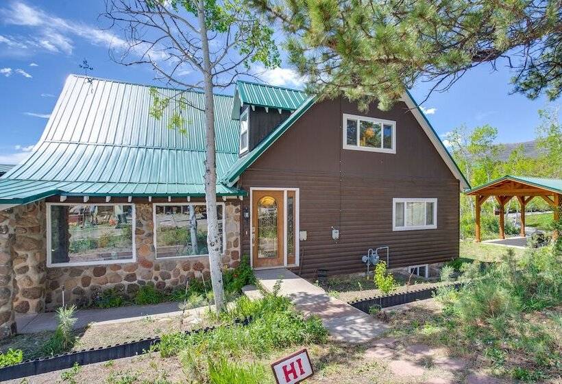 Sunny Cedaredge Home W/ Mtn Views   Hike & Fish!