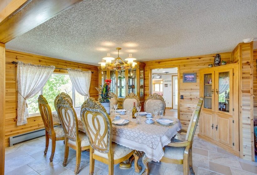 Sunny Cedaredge Home W/ Mtn Views   Hike & Fish!