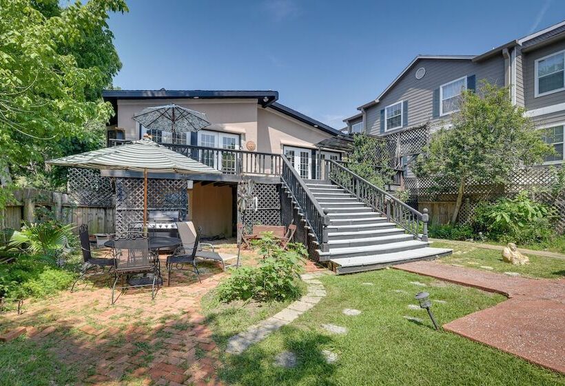 Texas Escape W/ Private Pool, Grill & Balconies!