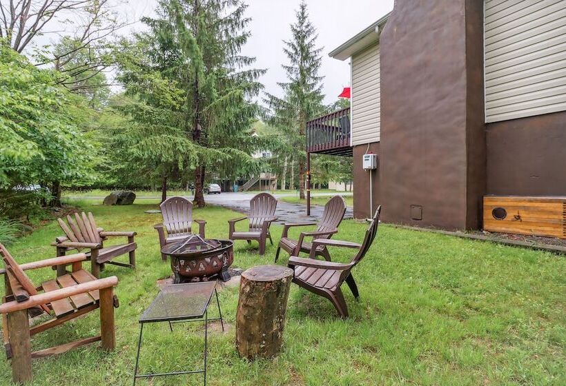 Tobyhanna Home W/ Fire Pits   9 Mi To Kalahari!