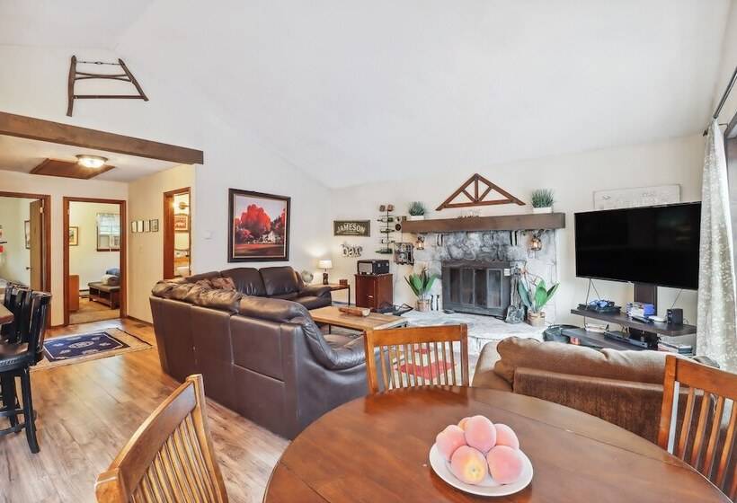 Tobyhanna Home W/ Fire Pits   9 Mi To Kalahari!