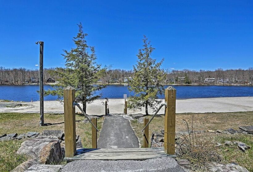 Tobyhanna Home W/ Hot Tub & Community Perks!