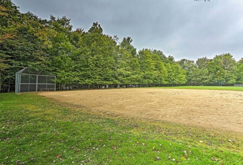 Tobyhanna Home W/ Hot Tub & Community Perks!