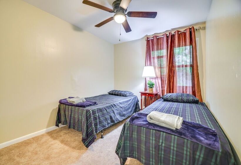 Tobyhanna Vacation Rental: Game Room & Trampoline!