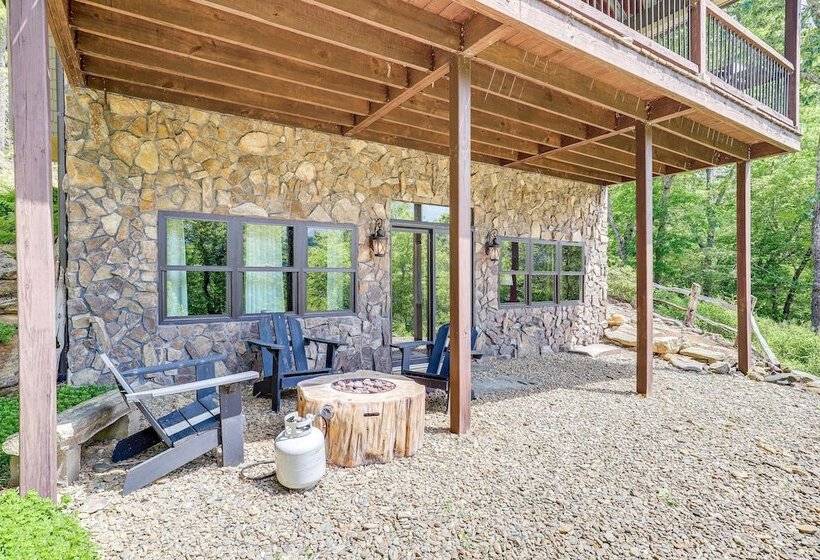 Unique Burnsville Home W/ Mountain Views + Deck!