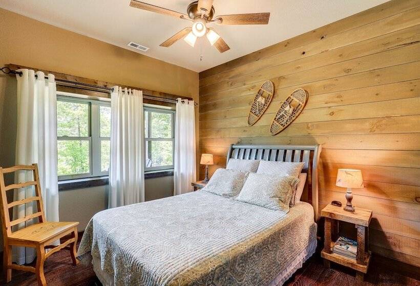 Unique Burnsville Home W/ Mountain Views + Deck!