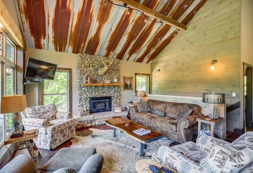 Unique Burnsville Home W/ Mountain Views + Deck!