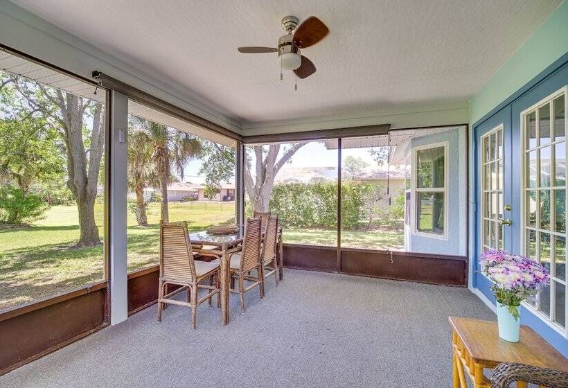 Pet Friendly Sebastian Home: W/ Porch + Lake View!