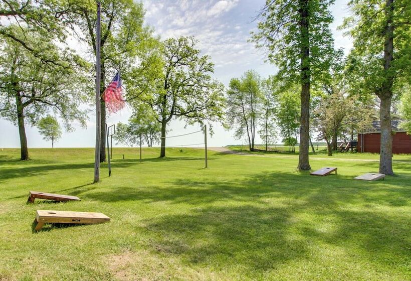 Walleye Cabin On Mille Lacs Lake: Boat + Fish!