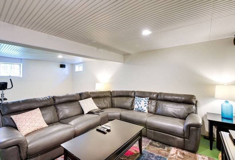 Waterfront Deer Isle Retreat W/ Fire Pit!