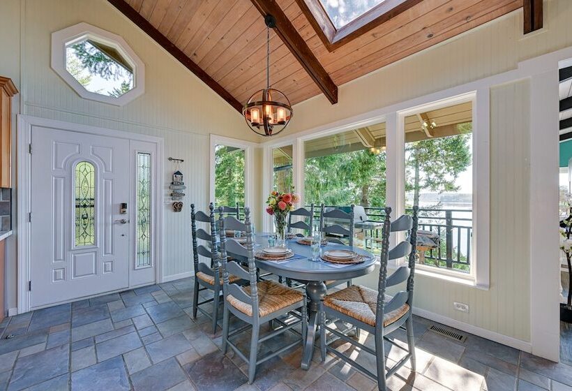 Private Beach At Waterfront Harstine Island Escape