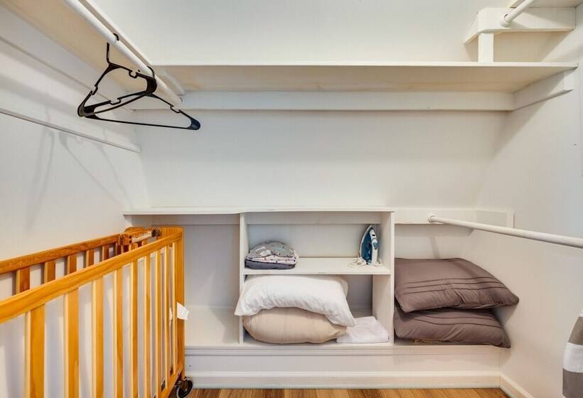 Waterfront Heathsville Cottage W/ Dock & Hot Tub!