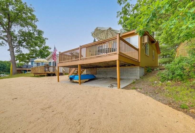 Waterfront Lake Cabin: Close To Boating & Fishing!