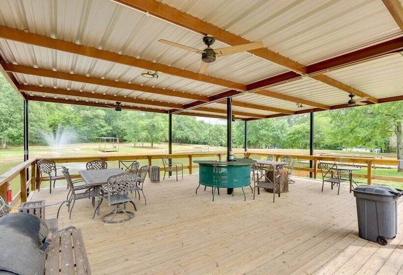 Waterfront Lake Fork Vacation Home W/ Boat Dock!