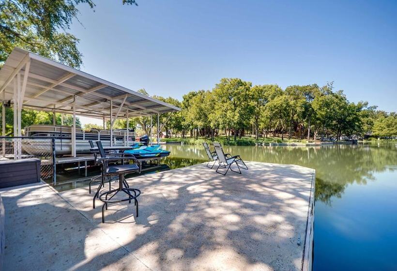Waterfront Lake Lbj Cabin W/ Private Dock!