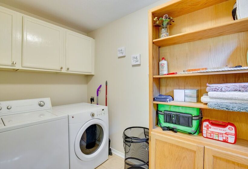 Deck, Grill & Fire Pit: Waterfront Texas Retreat