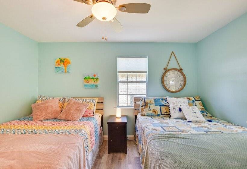 Deck, Grill & Fire Pit: Waterfront Texas Retreat