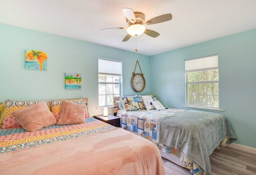 Deck, Grill & Fire Pit: Waterfront Texas Retreat