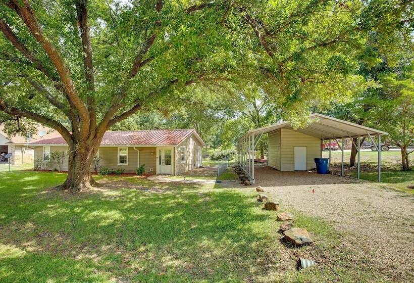 Deck, Grill & Fire Pit: Waterfront Texas Retreat