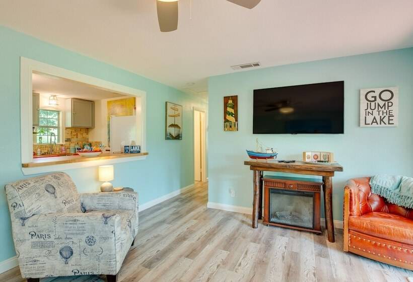 Deck, Grill & Fire Pit: Waterfront Texas Retreat