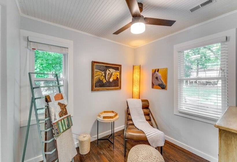 Welcoming Williams Bay Cottage W/ Deck & Fire Pit!