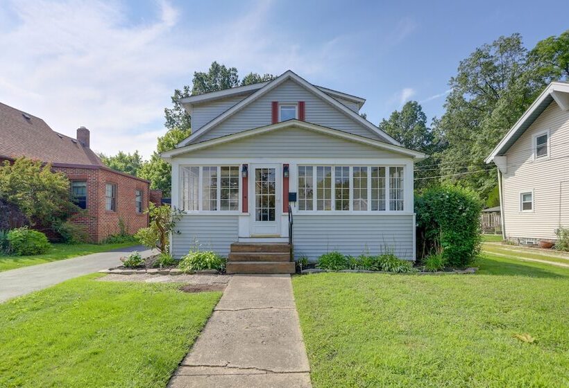 Welcoming Willoughby Home: 1 Mi To Historic Dtwn