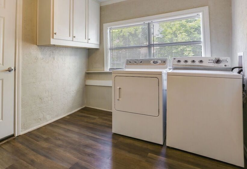 Casino Cottage  Getaway: 4 Mi To Choctaw Casino!