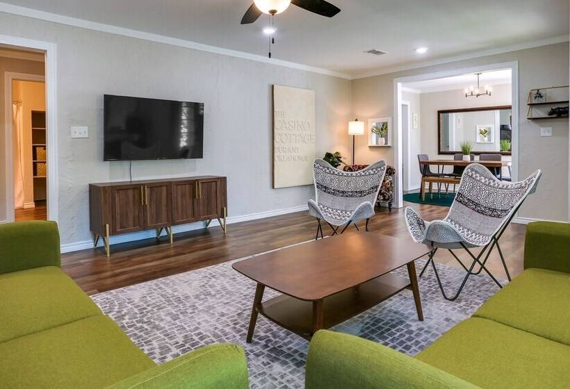 Casino Cottage  Getaway: 4 Mi To Choctaw Casino!