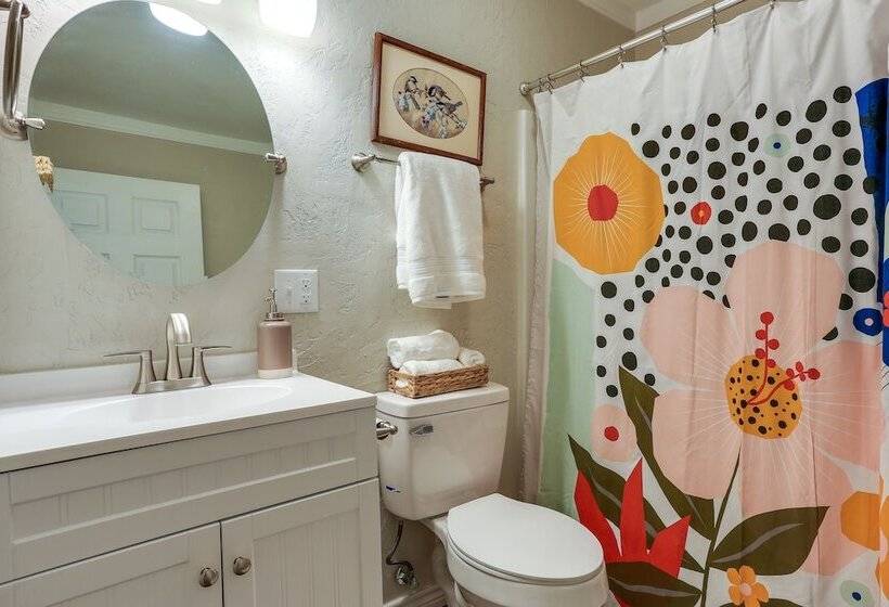 Casino Cottage  Getaway: 4 Mi To Choctaw Casino!