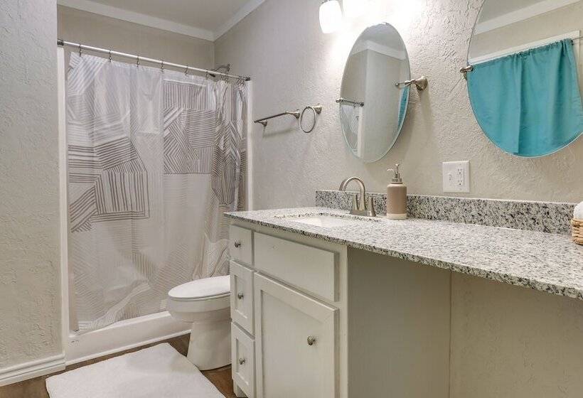 Casino Cottage  Getaway: 4 Mi To Choctaw Casino!