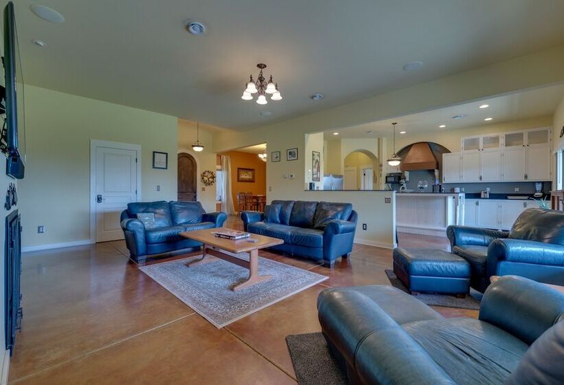 West Richland Home W/ Vineyard & Mountain Views!