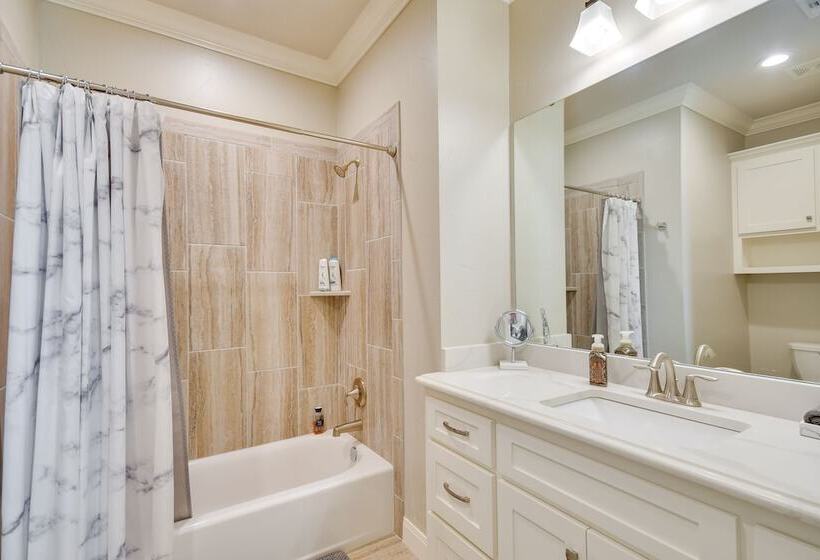 Wfh Friendly Amarillo Home W/ Furnished Patio!