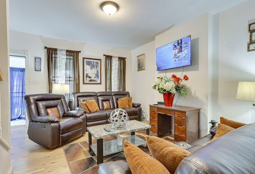 Wilmington Home ~ 28 Mi To Downtown Philadelphia!