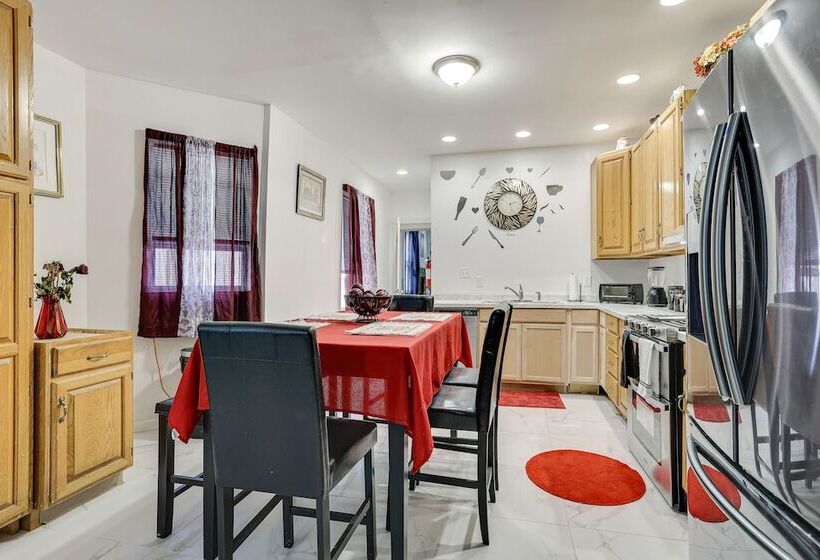 Wilmington Home ~ 28 Mi To Downtown Philadelphia!