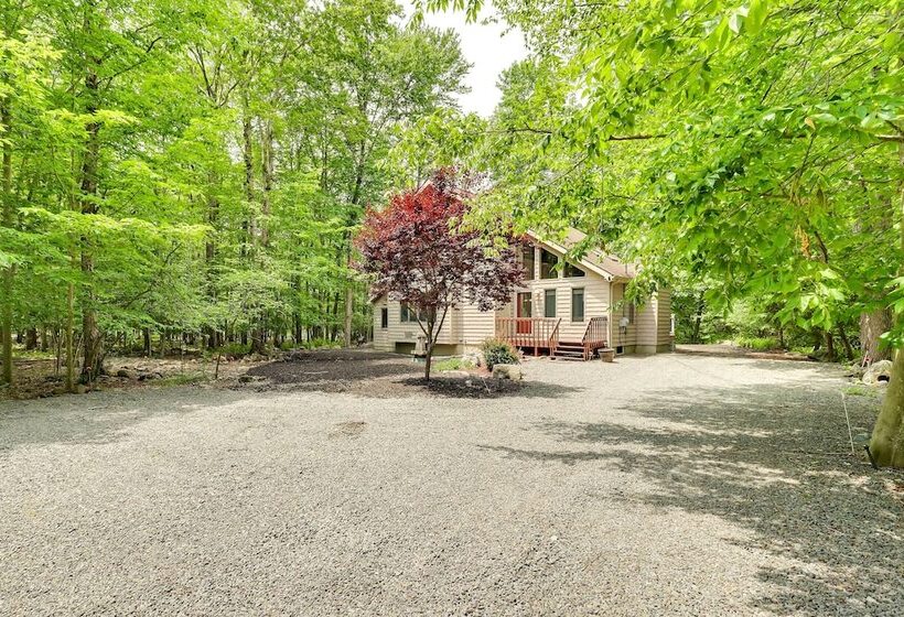 Woodsy Big Bass Lake Hideaway W/ Fire Pit + Deck!