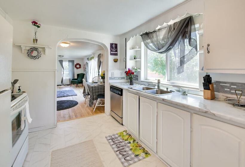 Wyoming Retreat W/ Furnished Porch, Near Fishing!