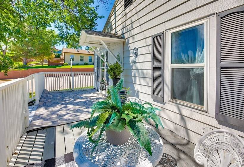 Wyoming Retreat W/ Furnished Porch, Near Fishing!