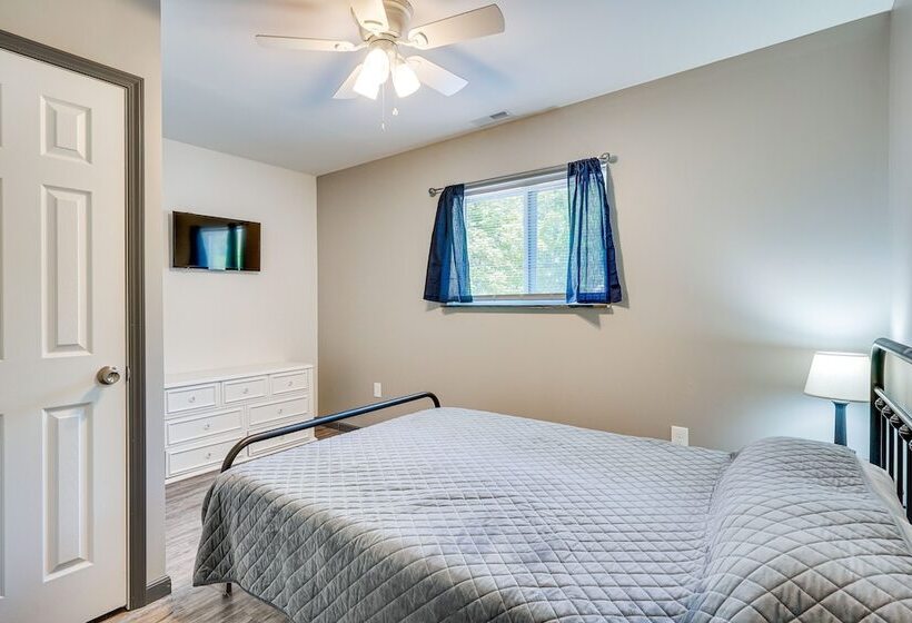 Zanesville Vacation Rental: 2 Mi To Downtown!