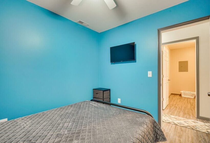 Zanesville Vacation Rental: 2 Mi To Downtown!