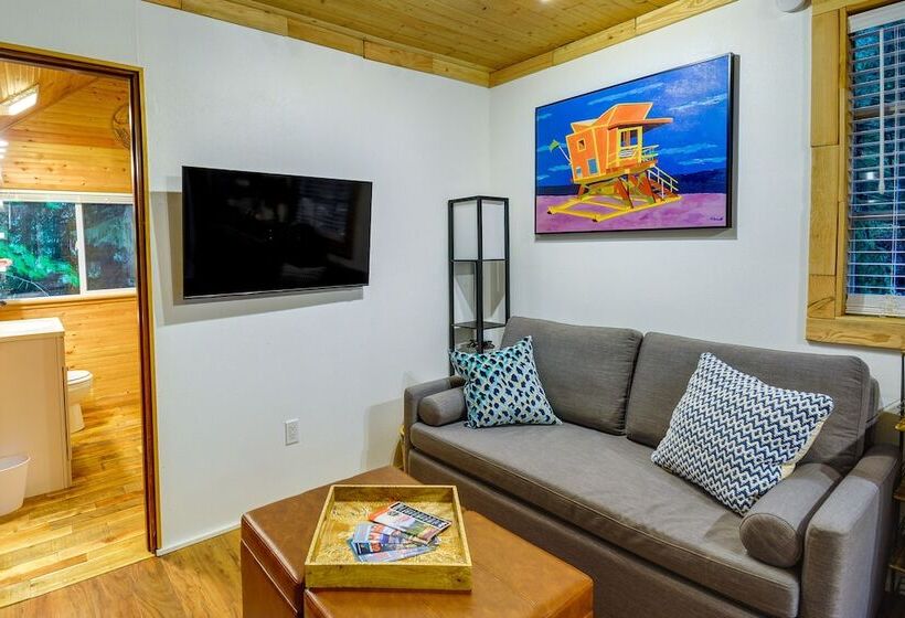 Adorable A Frame Cabin, Steps To Lake Cushman!