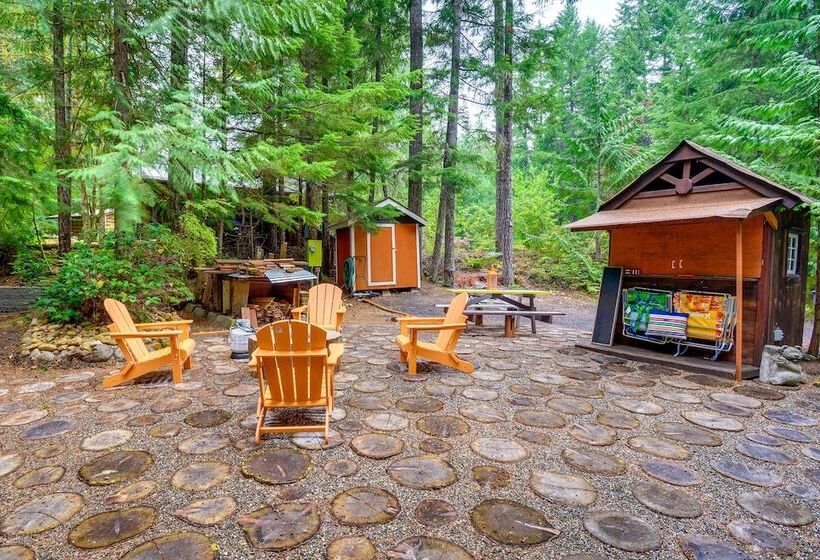 Adorable A Frame Cabin, Steps To Lake Cushman!