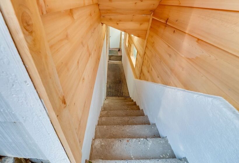 Apartment Near Juneau Downtown Historic District