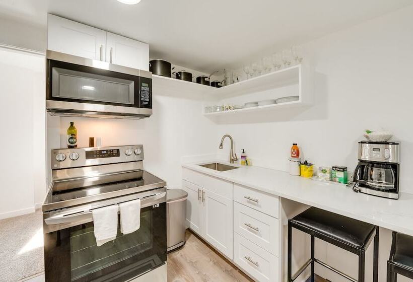 Apartment Near Juneau Downtown Historic District