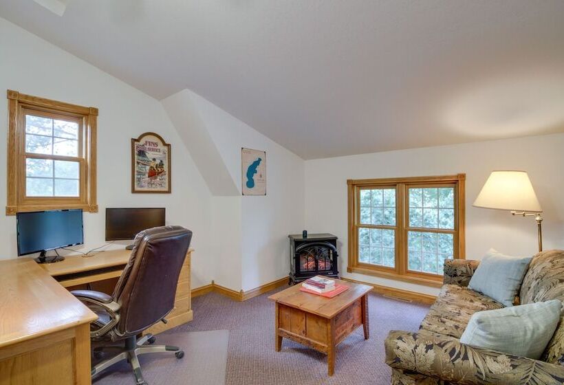 Backus Lakefront Cabin W/ Fire Pit, Dock Access!