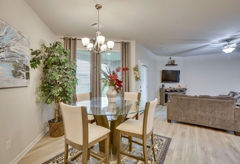 Baton Rouge Vacation Rental: 5 Mi To Lsu!