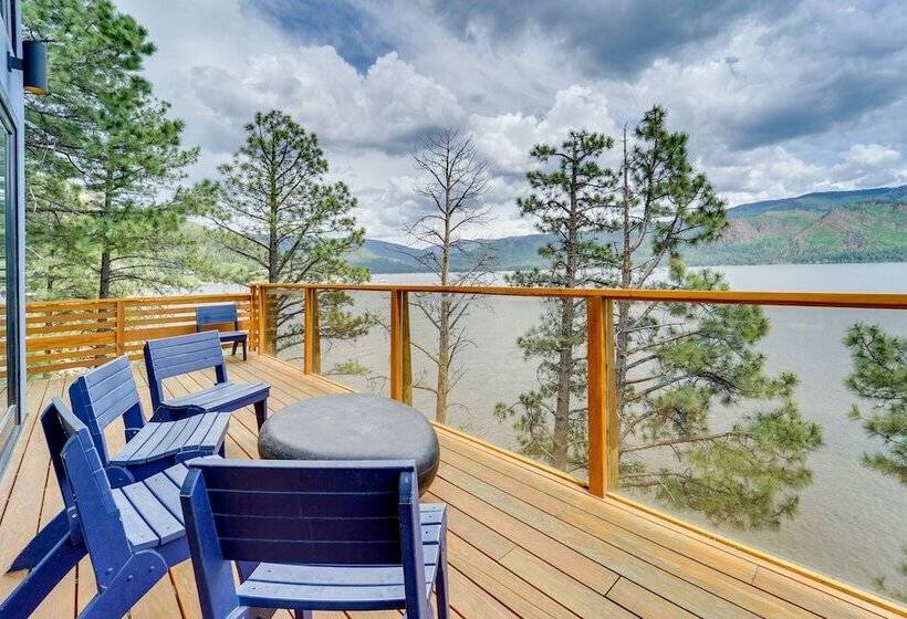 Bayfield Waterfront Cabin: Game Room & Lake Views!