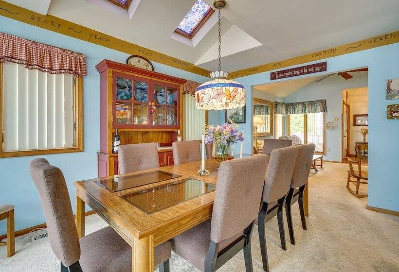 Bayfront Avalon Home W/ Boat Slip & Private Pool!