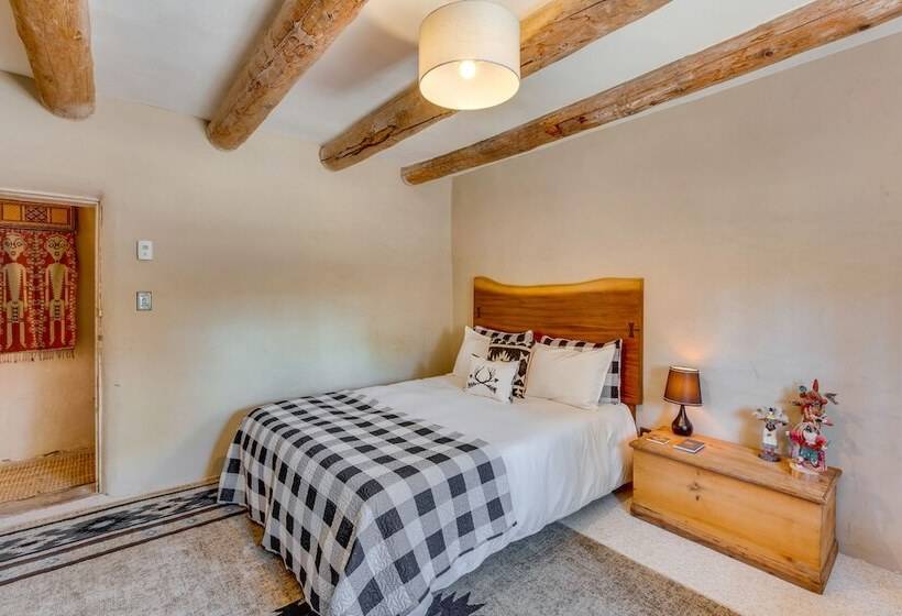 Beautiful Historic Adobe Home ~ 3 Mi To Taos Plaza