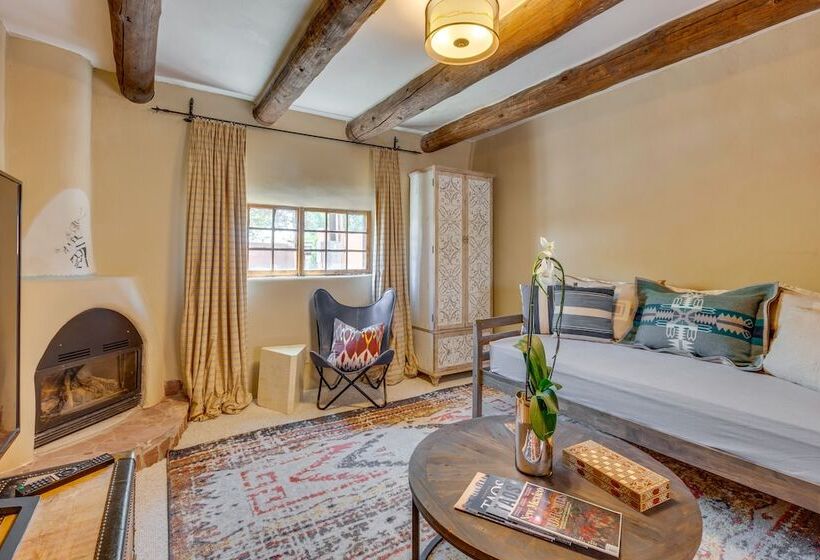 Beautiful Historic Adobe Home ~ 3 Mi To Taos Plaza