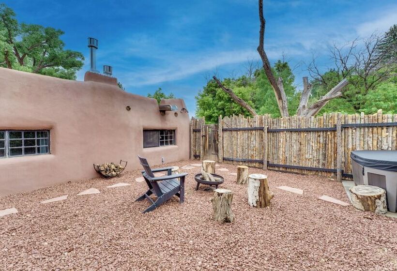 Beautiful Historic Adobe Home ~ 3 Mi To Taos Plaza